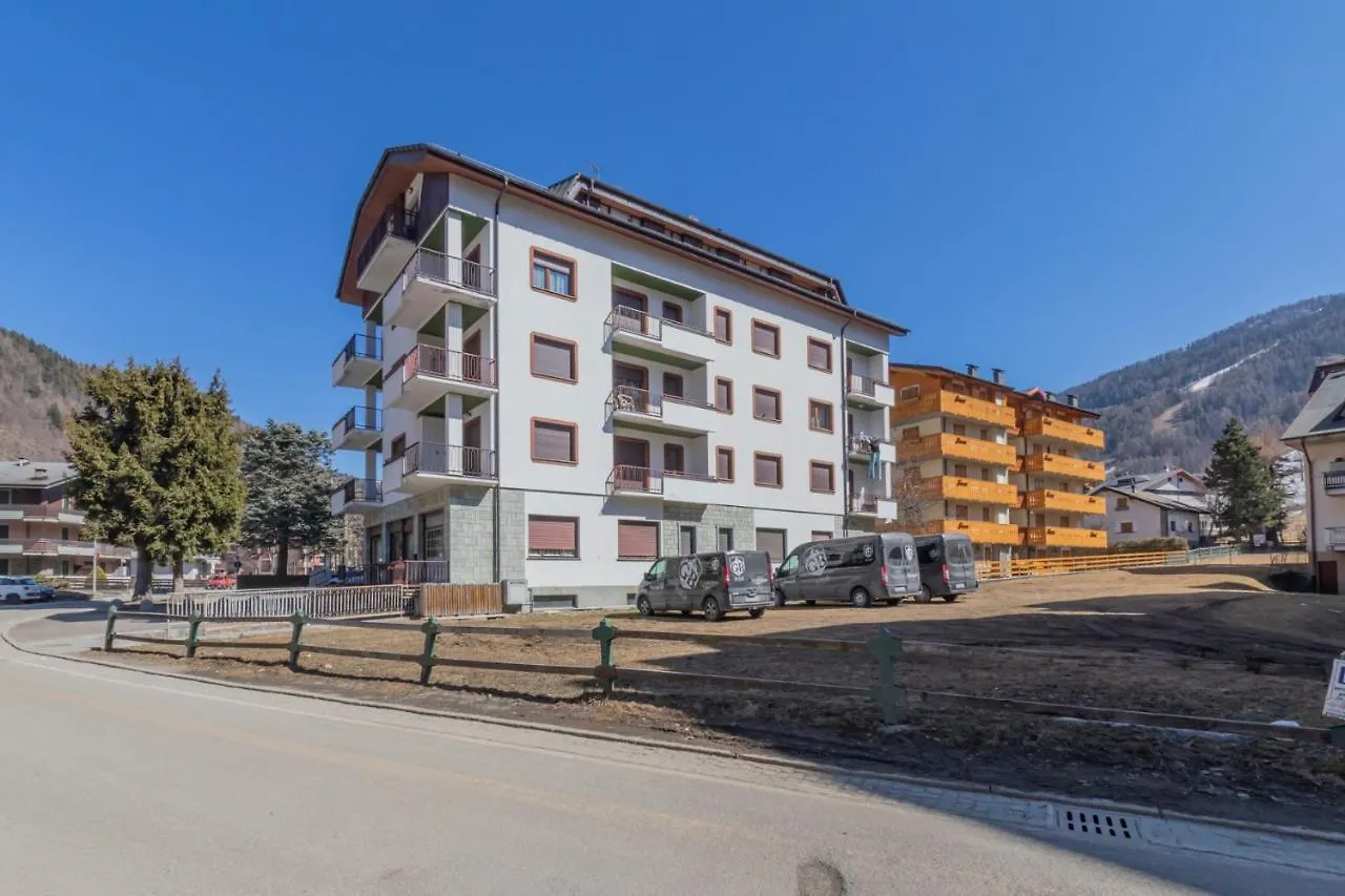 Europa Master Guest Apartment Aprica Italy