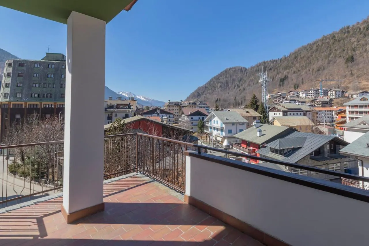 Europa Master Guest Apartment Aprica 0*,